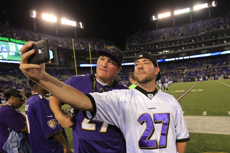 Illustration for article titled Ravens Fans Stand Up For Ray Rice